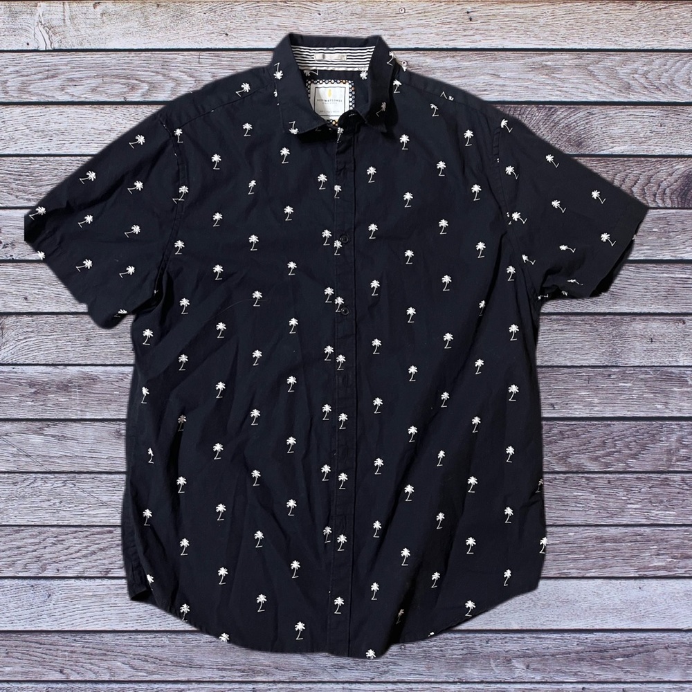 Denim & Flower Ricky Singh size Large button down- Navy & White Palm Trees